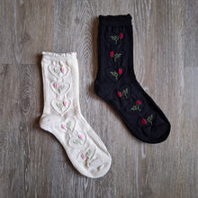Load image into Gallery viewer, Hearts and Roses Socks
