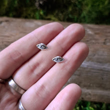 Load image into Gallery viewer, Sterling Silver Lidded Eye Studs
