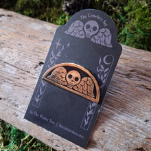 Load image into Gallery viewer, Death&#39;s Head Enamel Pin
