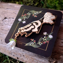 Load image into Gallery viewer, Spotted Skunk Enamel Pin
