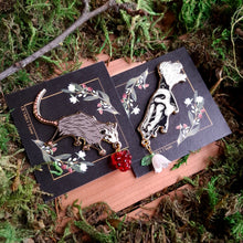 Load image into Gallery viewer, Opossum &amp; Berry Enamel Pin
