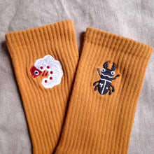 Load image into Gallery viewer, Beetle &amp; Grub Socks
