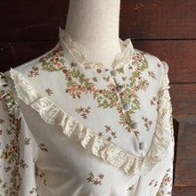 Load image into Gallery viewer, 70s Vintage Floral Print Prairie Dress
