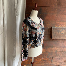 Load image into Gallery viewer, 80s Vintage Rayon Cropped Floral Jacket
