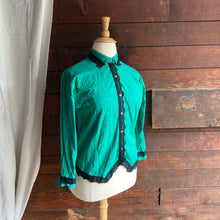 Load image into Gallery viewer, 80s Vintage Green Cotton and Lace Blouse
