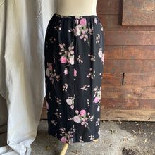 Load image into Gallery viewer, 90s Vintage Plus Size Rose Maxi Skirt
