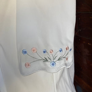 90s Vintage Embroidered White Short Sleeve Blouse