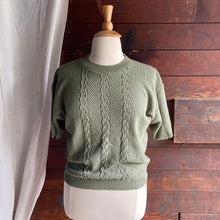 Load image into Gallery viewer, 80s/90s Vintage Plus Size Short Sleeve Knit Top
