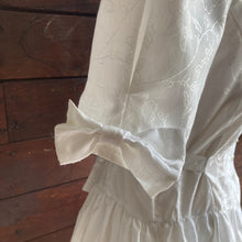 Load image into Gallery viewer, 80s Vintage White Ruffled Princess Dress
