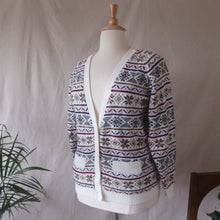 Load image into Gallery viewer, Chunky Knit Fuzzy Patterned Stripe Cardigan
