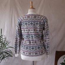Load image into Gallery viewer, Chunky Knit Fuzzy Patterned Stripe Cardigan
