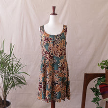 Load image into Gallery viewer, Sleeveless Green and Brown Mini Dress

