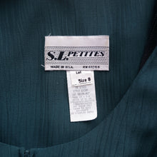 Load image into Gallery viewer, Layered Deep Green Maxi Dress
