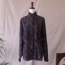 Load image into Gallery viewer, Dotted Paisley High Collar Blouse
