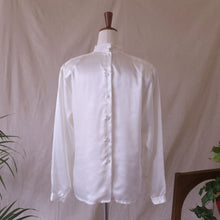 Load image into Gallery viewer, Boxy White Satin and Lace Blouse
