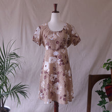 Load image into Gallery viewer, Flared Short Sleeve Floral Mini Dress
