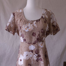 Load image into Gallery viewer, Flared Short Sleeve Floral Mini Dress
