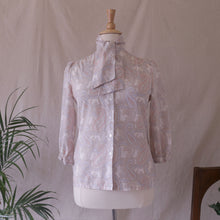 Load image into Gallery viewer, Semi-sheer Pale Paisley Blouse
