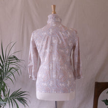 Load image into Gallery viewer, Semi-sheer Pale Paisley Blouse
