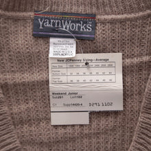 Load image into Gallery viewer, Cable Knit Beige Sweater Vest (2X)
