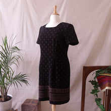 Load image into Gallery viewer, Soft Twill Paisley Midi Dress (XL/XXL)
