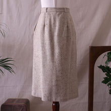 Load image into Gallery viewer, Oatmeal Tweed Shift Midi Skirt (S)
