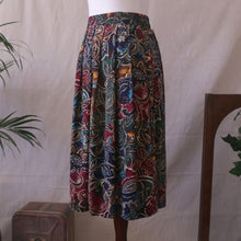 Load image into Gallery viewer, Pleated Paisley Midi Skirt (S-M)
