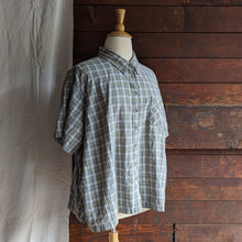 Load image into Gallery viewer, Y2K Vintage Plus Size Cotton Plaid Button Up Shirt
