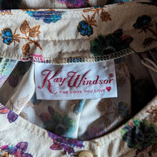 Load image into Gallery viewer, 70s Vintage Floral Print Midi Dress with Belt
