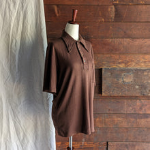 Load image into Gallery viewer, 70s Vintage Brown Poly/Cotton Mens Polo Shirt
