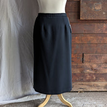 Load image into Gallery viewer, 80s/90s Vintage Plus Size Black Polyester Maxi Skirt
