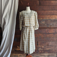 Load image into Gallery viewer, 80s Vintage Tan and White Midi Dress with Belt
