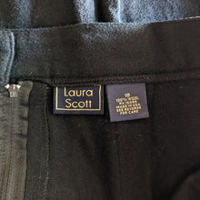 Load image into Gallery viewer, 90s Vintage Black Knee-Length Wool Skirt
