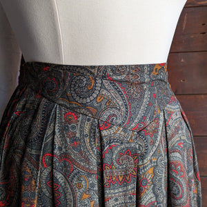 90s Vintage Plus Size Pleated Rayon Paisley Midi Skirt