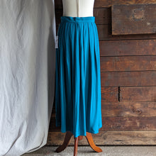 Load image into Gallery viewer, Vintage Blue Pleated Silk Midi Skirt with Pockets
