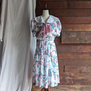 Vintage Tulip Print Sailor Dress