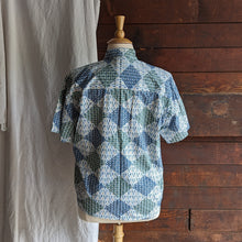 Load image into Gallery viewer, 90s Vintage Printed Cotton Button Up Shirt
