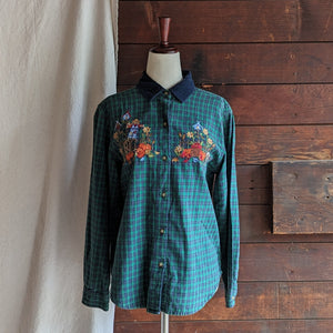 90s Vintage Blue and Green Embroidered Autumn Shirt