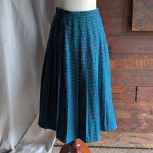 Load image into Gallery viewer, 80s Vintage Pleated Blue/Green Houndstooth Skirt
