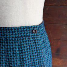 Load image into Gallery viewer, 80s Vintage Pleated Blue/Green Houndstooth Skirt
