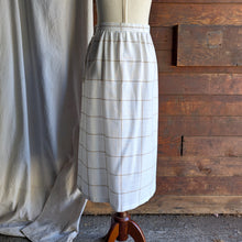 Load image into Gallery viewer, 80s Vintage White Windowpane Check Skirt
