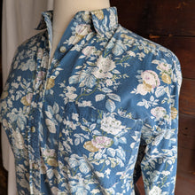 Load image into Gallery viewer, 90s Vintage Teal Floral Print Button Up Shirt
