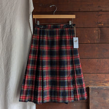 Load image into Gallery viewer, 80s Vintage Plaid Wool Wrap Skirt
