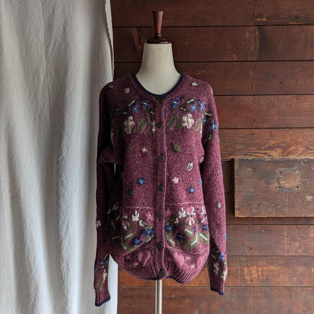 90s Vintage Embroidered Hearts and Flowers Cardigan