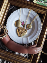 Load image into Gallery viewer, Tiny Round Vintage Locket

