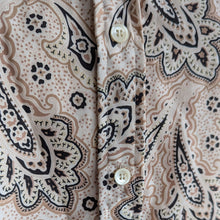 Load image into Gallery viewer, 90s Vintage Tan Paisley Poly Blouse
