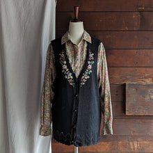 Load image into Gallery viewer, 90s Vintage Floral Vase Embroidered Vest
