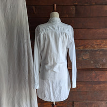 Load image into Gallery viewer, 90s Vintage White Cotton Pintuck Blouse
