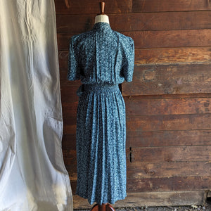 90s Vintage Green Floral Rayon Wrap Front Dress