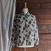 Load image into Gallery viewer, 80s Vintage Plus Size Swirling Crest Blouse
